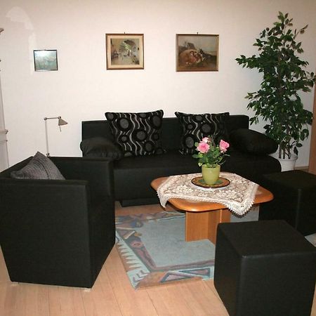 70M² Grosses Apartment Mit Gartenzugang Vienne Extérieur photo